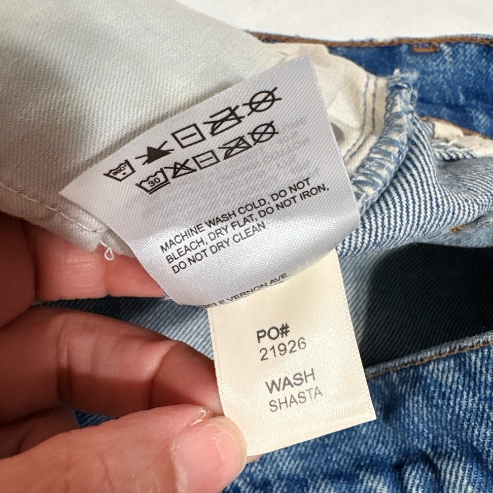 Reformation Cynthia High Rise Straight Jeans in Shasta Wash Button Fly Size 26 - Picture 11 of 14